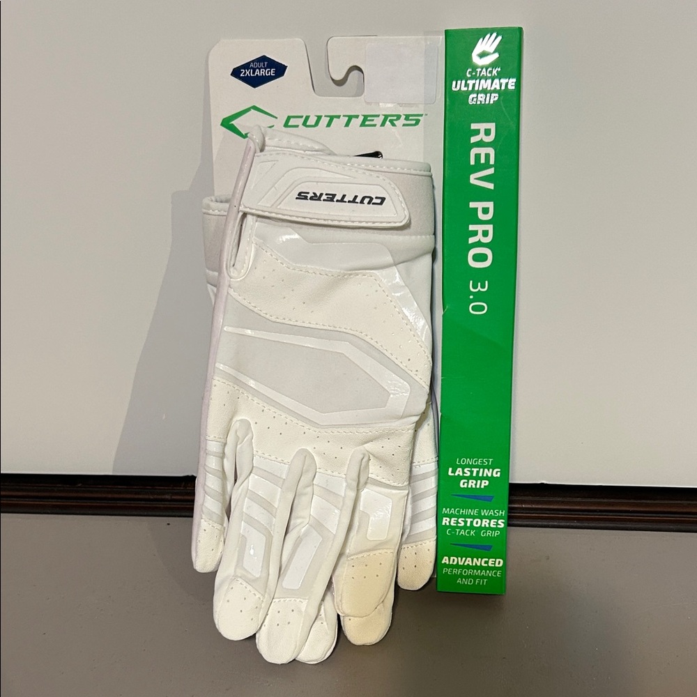 Cutters Rev Pro 3.0 White Gloves